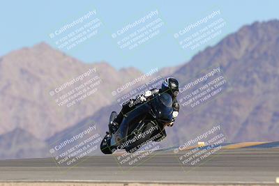 media/Oct-01-2023-SoCal Trackdays (Sun) [[4c570cc352]]/Turn 9 Set 1 (950am)/